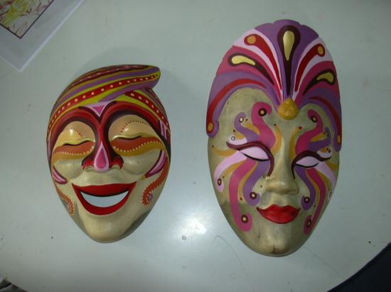 masques bois peint
