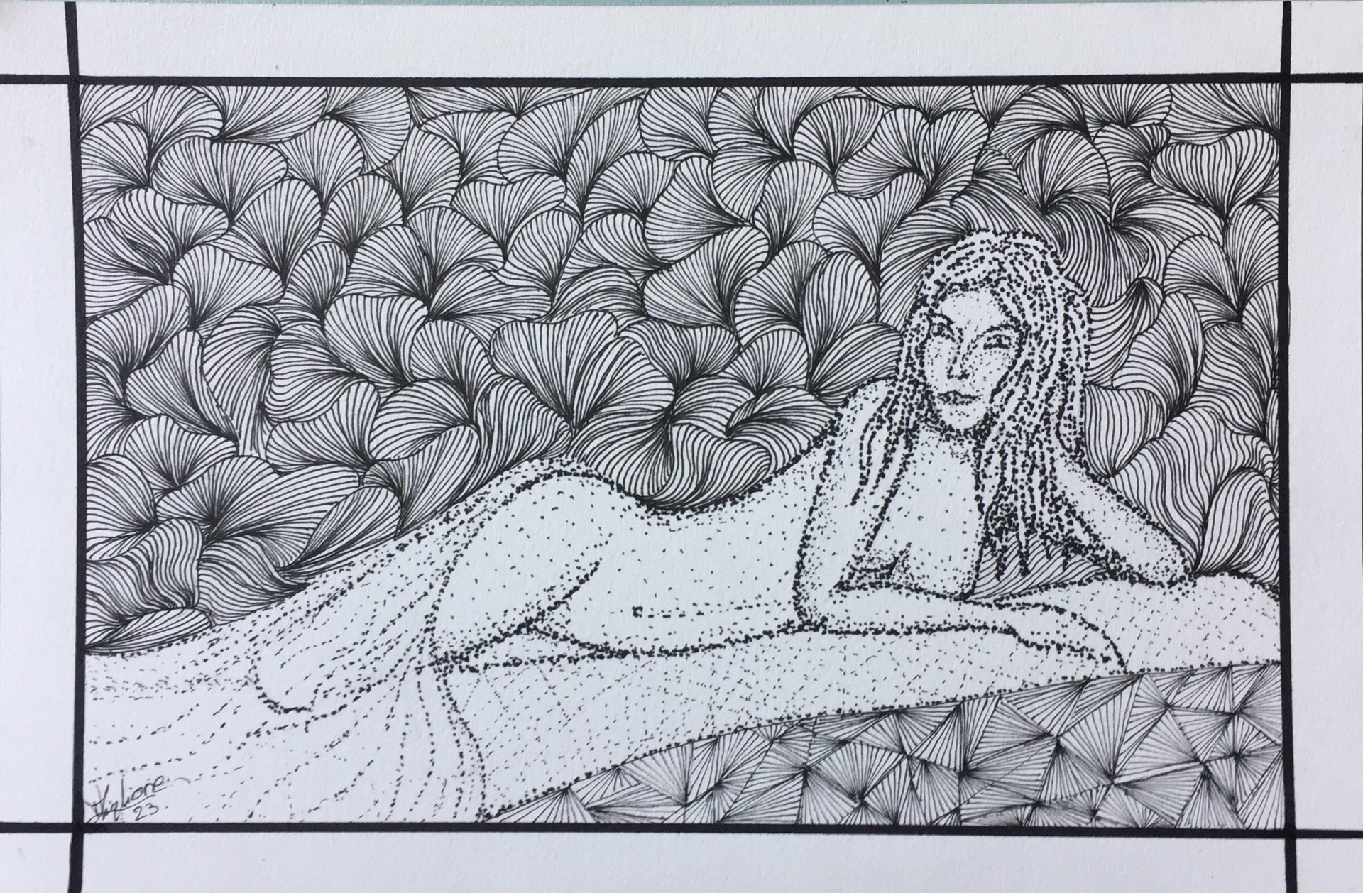 femme couchée